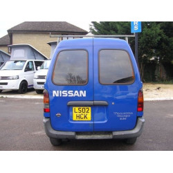 Nissan Vanette Cargo 2.3d ADHESIVO