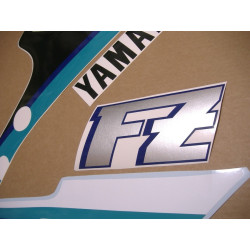 YAMAHA FZ 750 1990 WHITE/GREY/GREEN ADHESIVOS (Producto compatible)